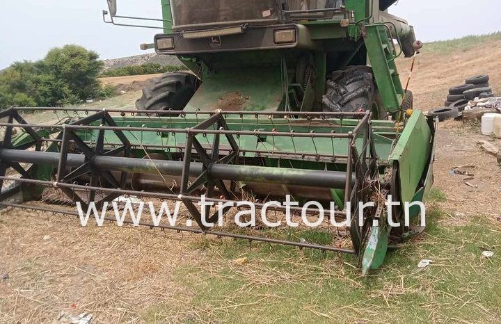 À vendre Moissonneuse batteuse à trémie et vis John Deere 1075 complet