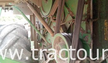 À vendre Moissonneuse batteuse à trémie et vis John Deere 1075 complet