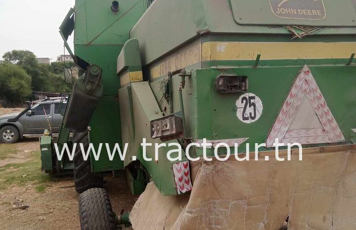À vendre Moissonneuse batteuse à trémie et vis John Deere 1075 complet
