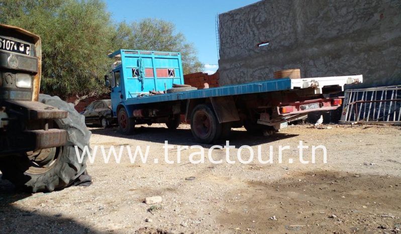 À vendre Camion plateau sans ridelles Fiat Iveco 100-13 complet