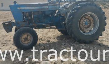 À vendre Tracteur Ford 5000 sans carte grise complet