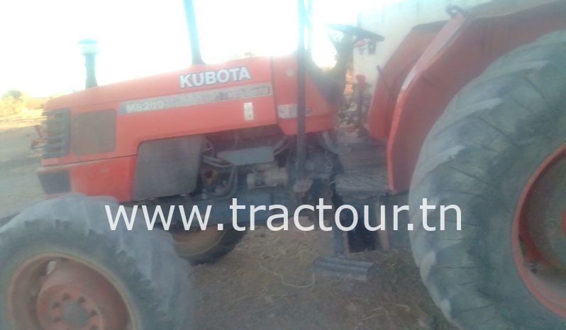 À vendre Tracteur avec matériels Kubota M8200 complet