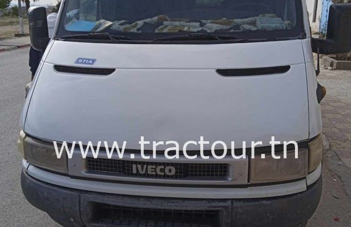 À vendre Camion plateau avec ridelles Iveco Daily 35c11 (2002) complet