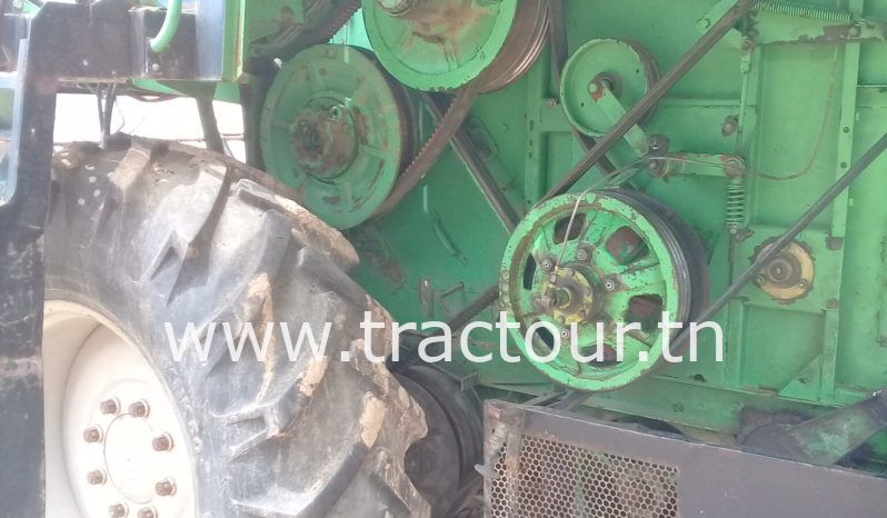 À vendre Moissonneuse batteuse à trémie et vis Deutz-Fahr M 2580 complet