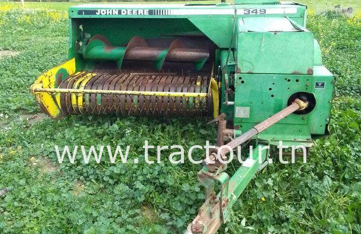 À vendre Presse à paille – Brissa John Deere 349 complet