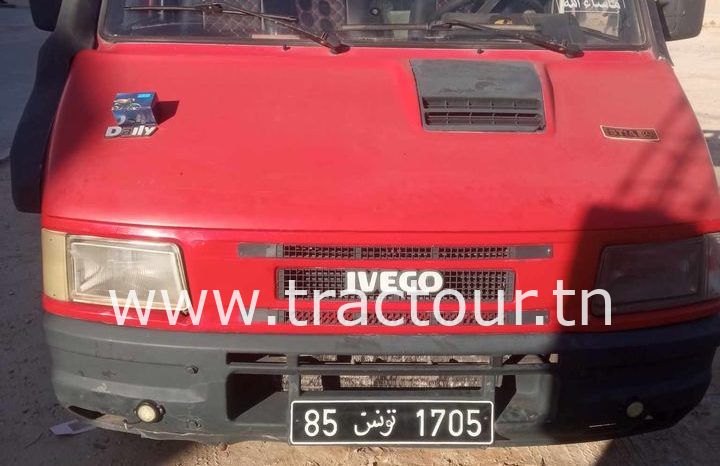 À vendre Camion plateau de remorquage Iveco Daily 35.10 complet