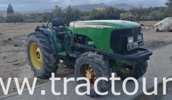 À vendre Tracteur fruitier John Deere 5515F (2005) complet