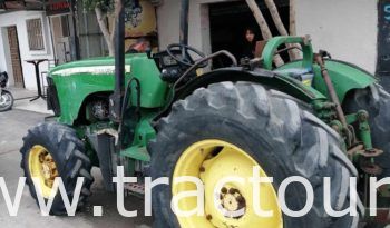 À vendre Tracteur fruitier John Deere 5515F (2005) complet