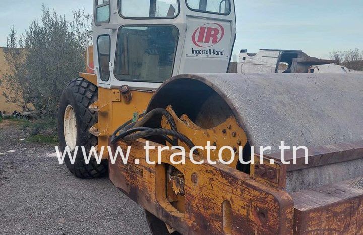 À louer Rouleau compacteur monocylindre Ingersoll Rand complet
