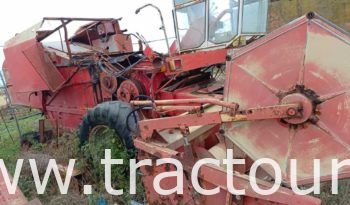 À vendre Moissonneuse batteuse Laverda complet