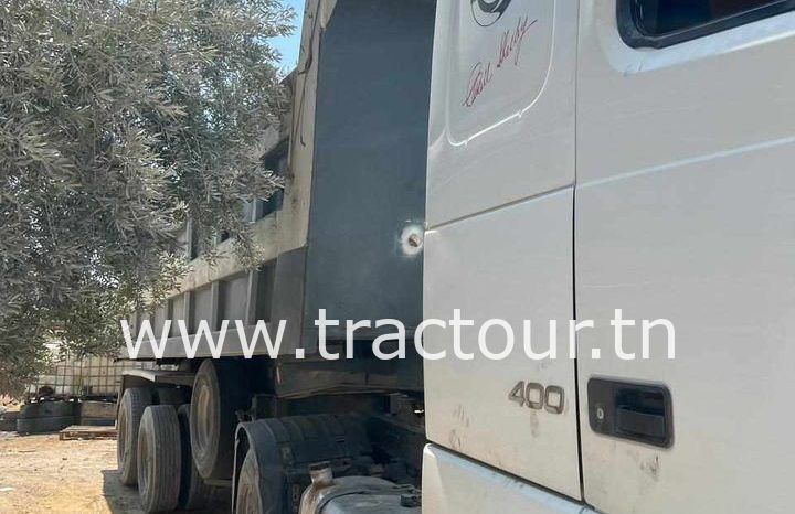 À vendre Tracteur Volvo FH 400 avec semi remorque benne TP Comet (2010) complet