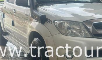 À vendre Pick-up 4×4 avec benne Toyota Hilux Vigo 2.5 D4D complet