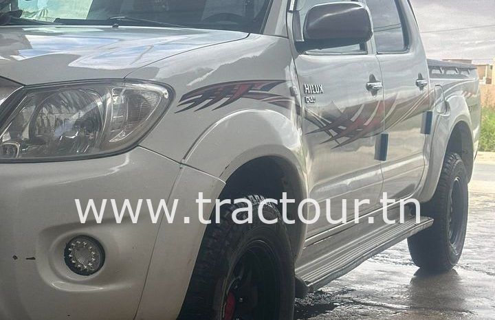 À vendre Pick-up 4×4 avec benne Toyota Hilux Vigo 2.5 D4D complet