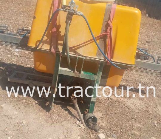 À vendre Pulvérisateur porté 600 litres complet