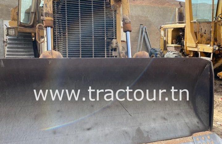 À louer Bulldozers Caterpillar D7H للكراء complet