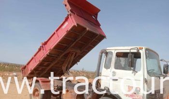 À vendre Camion benne Volvo avec moteur et boite Renault complet