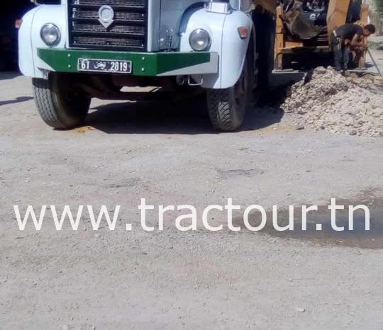 À vendre Camion benne Berliet complet