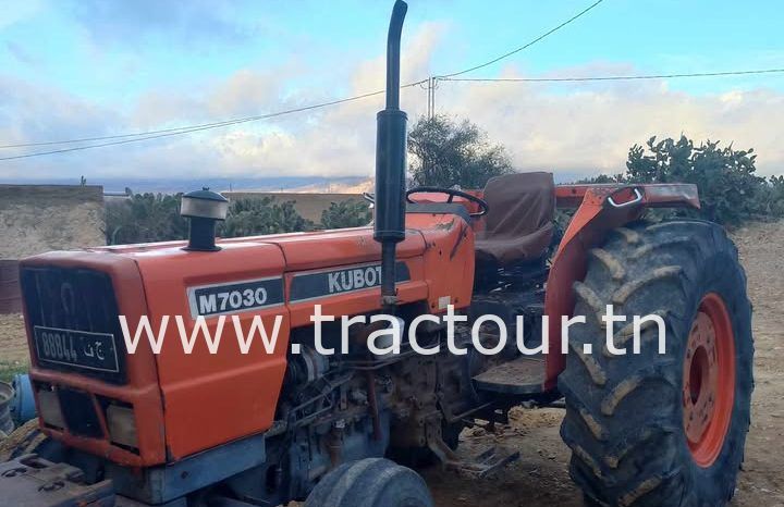 À vendre Tracteur Kubota M7030 complet