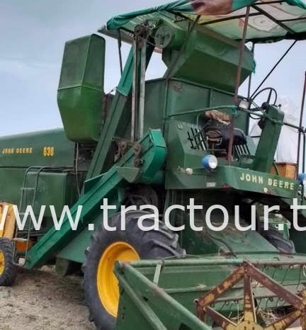 À vendre Moissonneuse batteuse à sacs بالشكارة John Deere 630 complet