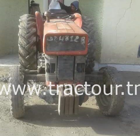 À vendre Tracteur Massey Ferguson 135 (1991) complet