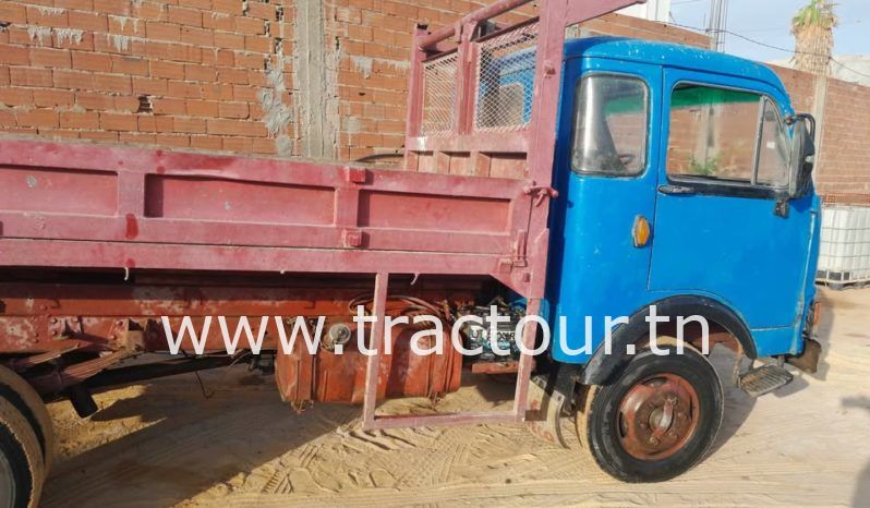 À vendre Camion benne OM 40 complet