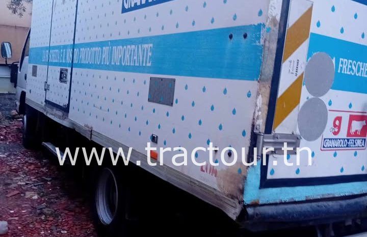 À vendre Camion fourgon frigorifique Isuzu NKR (2008) complet