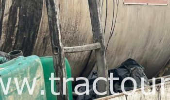 À vendre Camion Iveco avec répandeuse à bitume Rincheval complet
