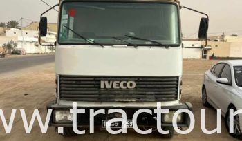 À vendre Camion Iveco avec répandeuse à bitume Rincheval complet
