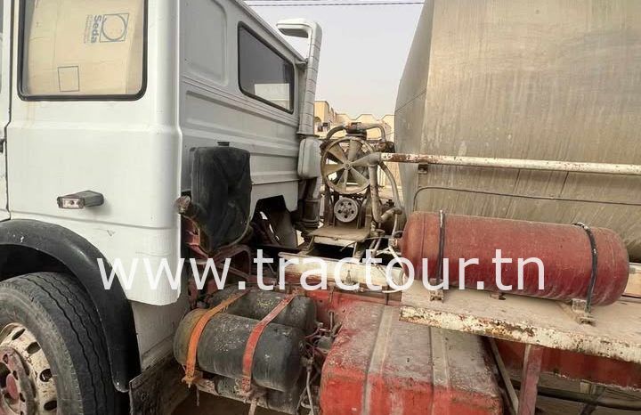 À vendre Camion Iveco avec répandeuse à bitume Rincheval complet