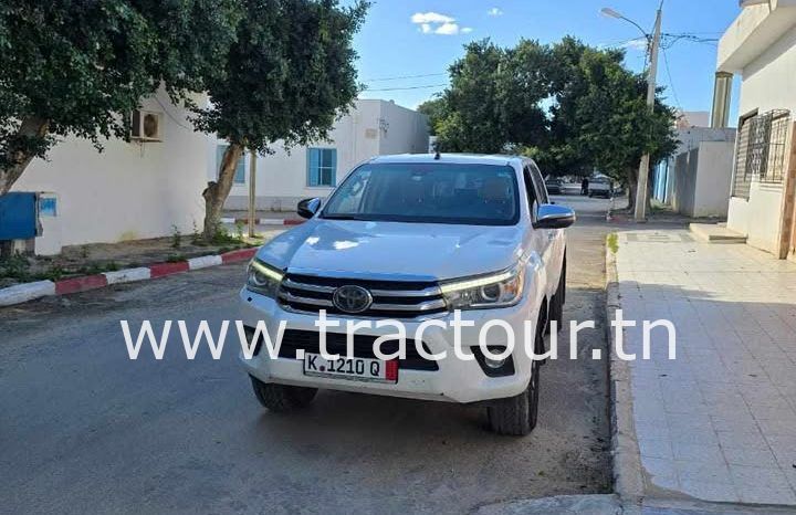 À vendre Pick-up 4×4 avec benne Toyota Hilux Rivo complet