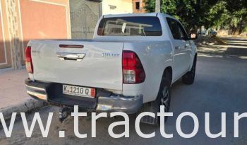 À vendre Pick-up 4×4 avec benne Toyota Hilux Rivo complet