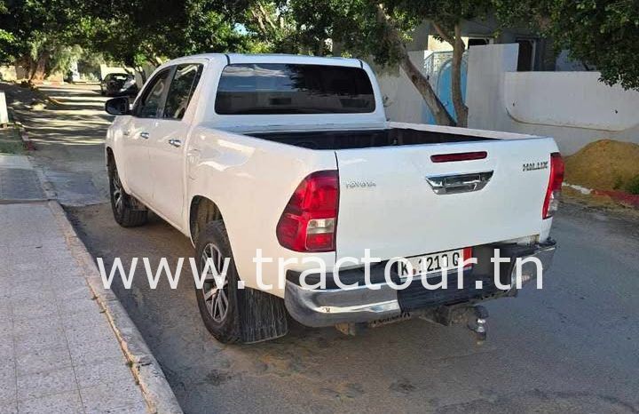 À vendre Pick-up 4×4 avec benne Toyota Hilux Rivo complet