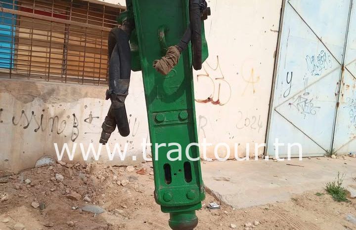À vendre Brise-roche hydraulique Montabert 501 pour poclain 21 tonnes complet