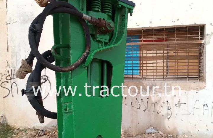 À vendre Brise-roche hydraulique Montabert 501 pour poclain 21 tonnes complet