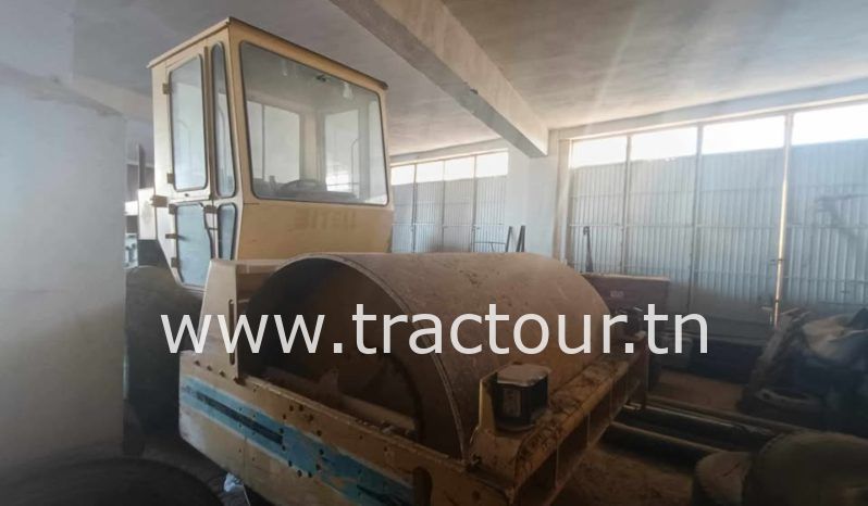 À vendre Rouleau compacteur monocylindre Bitelli – 9 tonnes complet
