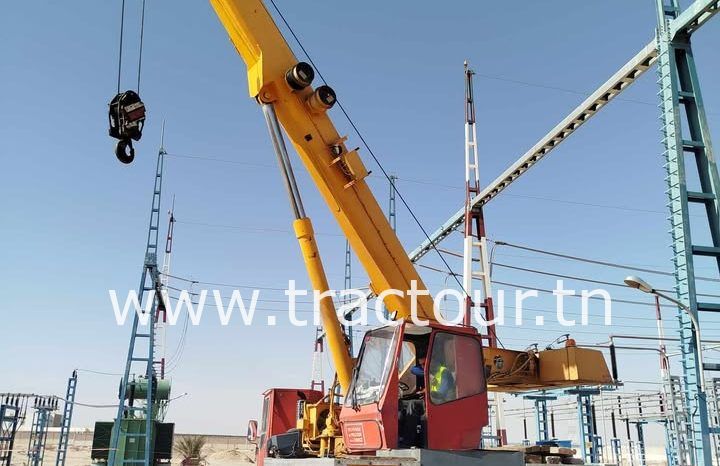 À vendre Grue automotrice Krupp 25 tones (1992) complet