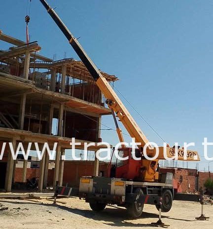 À vendre Grue automotrice Krupp 25 tones (1992) complet