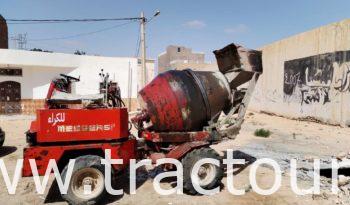 À vendre Auto bétonnière – Toupie Messersi (2012) complet