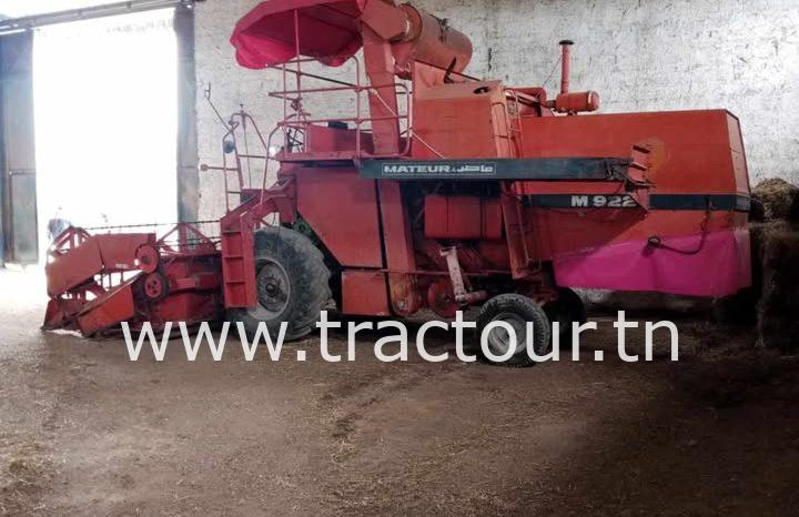 À vendre Moissonneuse batteuse Deutz-Mateur M922 complet